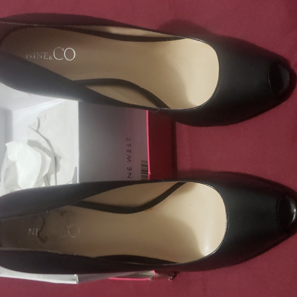 Peep toe platform black nine west heels